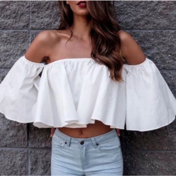 N Nicholas Off Shoulder Ruffle Top in White - Picture 4 of 15